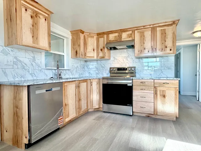 7600 E 2500 S, Jensen, Utah 84035