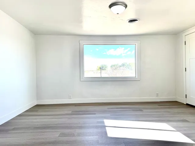 7600 E 2500 S, Jensen, Utah 84035