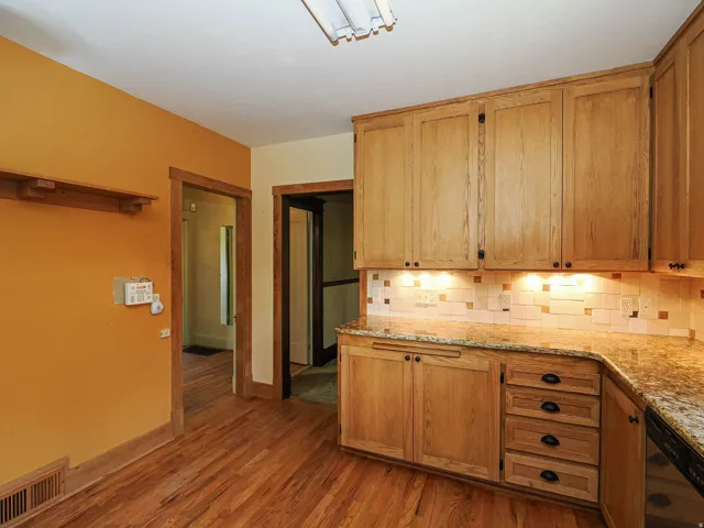 2466 S Highland Dr, Salt Lake City, Utah 84106
