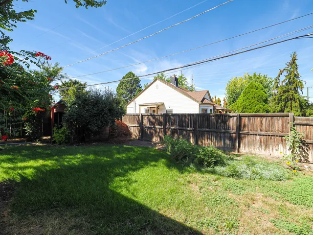 2466 S Highland Dr, Salt Lake City, Utah 84106