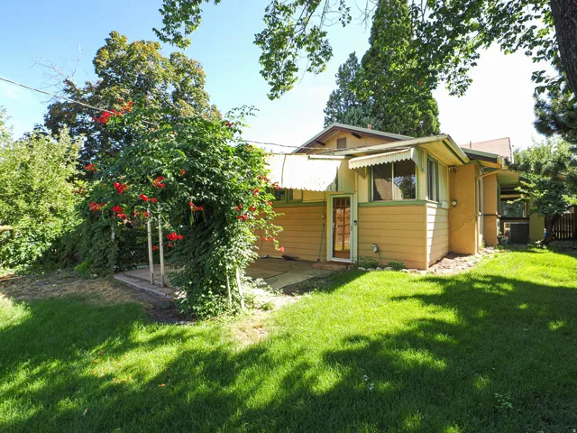 2466 S Highland Dr, Salt Lake City, Utah 84106