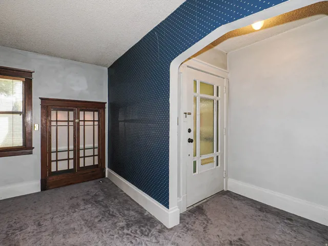 2466 S Highland Dr, Salt Lake City, Utah 84106