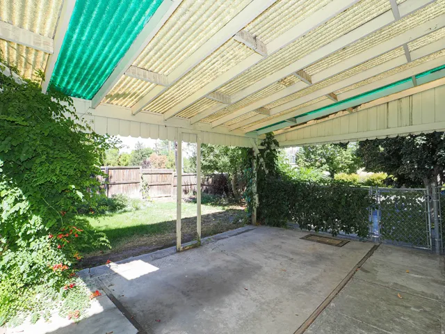 2466 S Highland Dr, Salt Lake City, Utah 84106