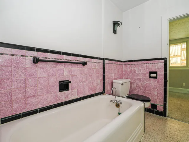 2466 S Highland Dr, Salt Lake City, Utah 84106