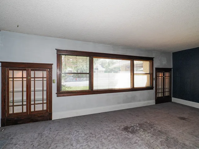 2466 S Highland Dr, Salt Lake City, Utah 84106