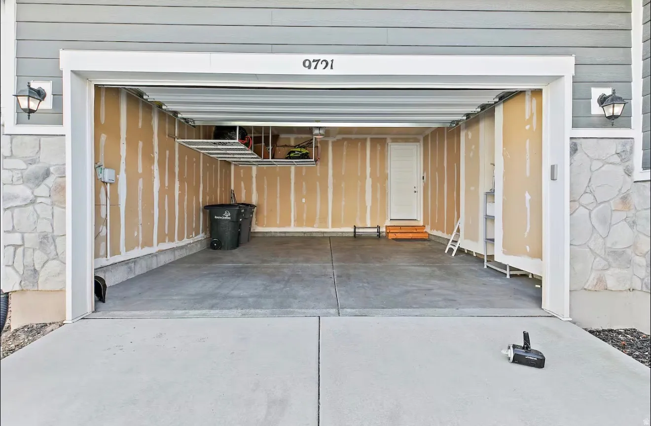 2 Car Garage