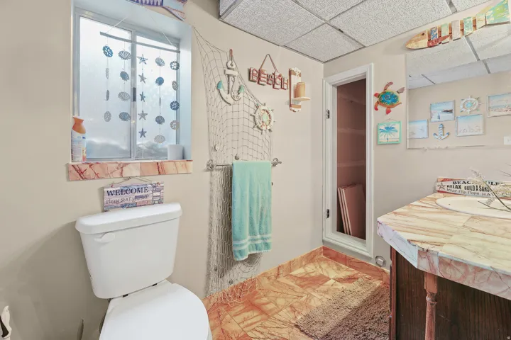 8557 S Mcintyre Way, West Jordan, Utah 84081