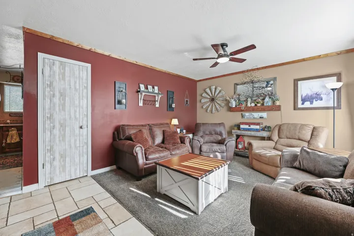 8557 S Mcintyre Way, West Jordan, Utah 84081