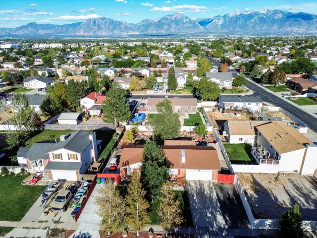 8557 S Mcintyre Way, West Jordan, Utah 84081