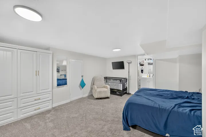 Ample storage shelves that will stay with the home.
