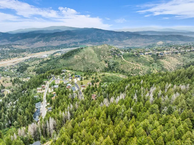 395 Matterhorn Dr, Park City, Utah 84098