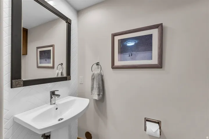 Powder Room