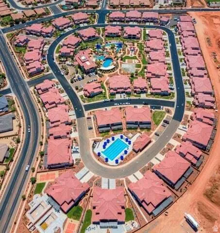 Resort & HOA Pools