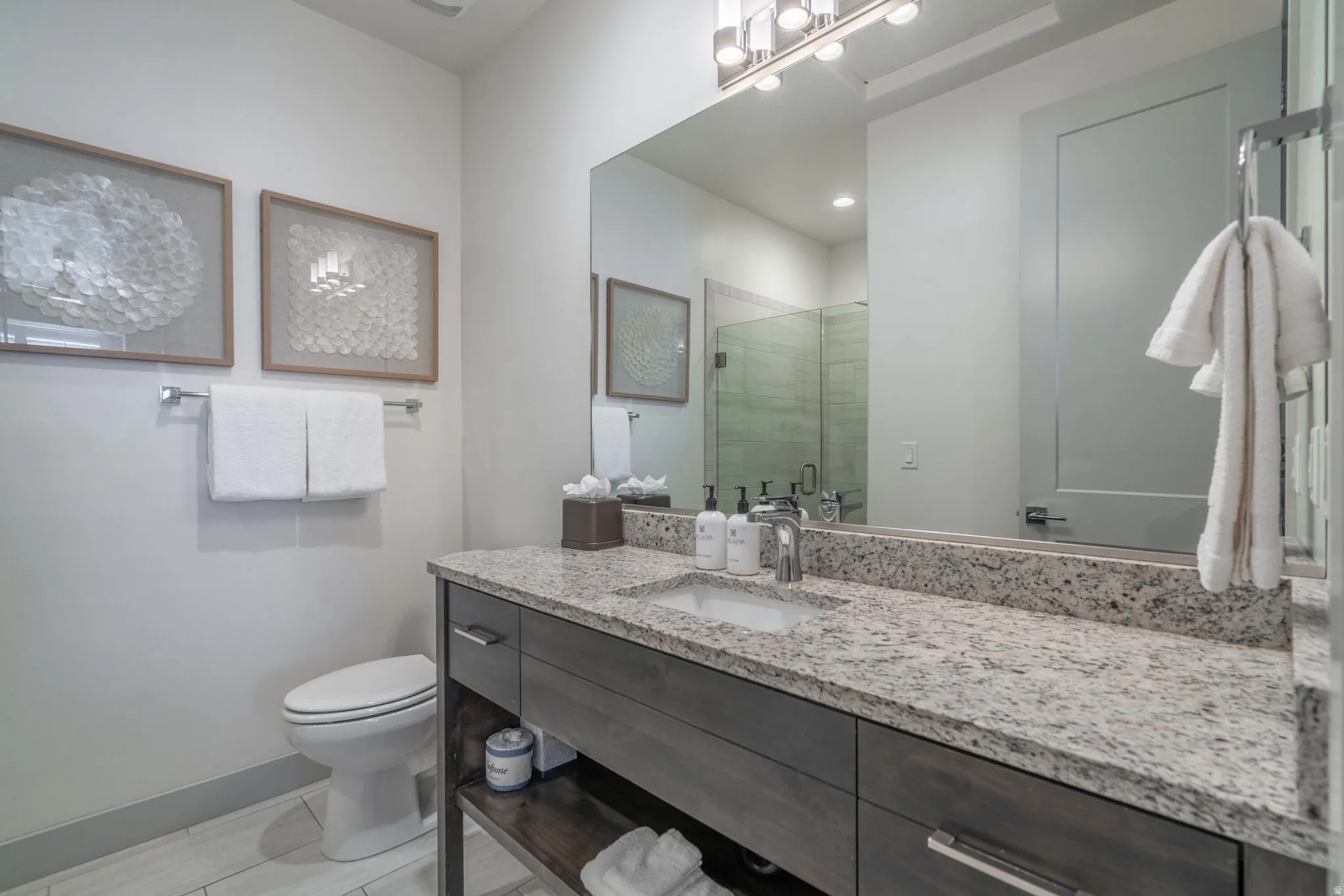 Bedroom 5 Ensuite