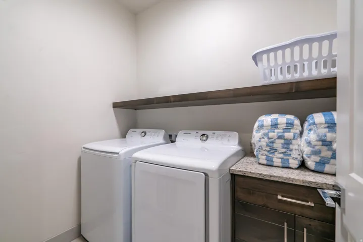 2nd Floor Laundry Room