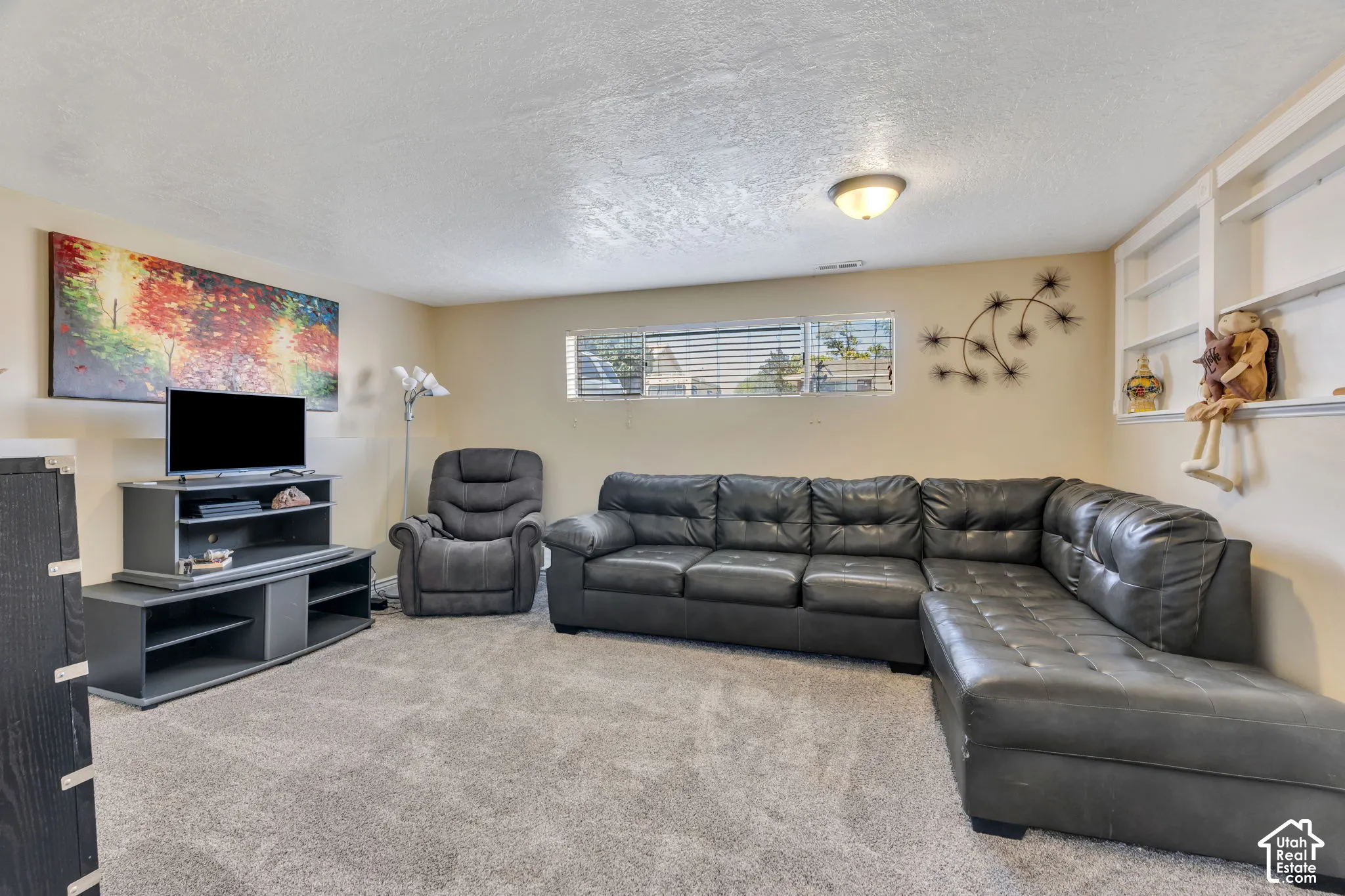 Daylight lower level offers additional living space and excellent flexibility.