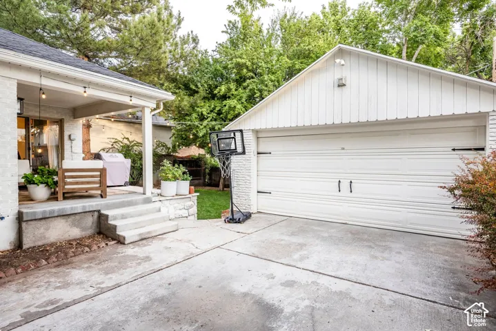 2266 E Garfield Ave, Salt Lake City, Utah 84108