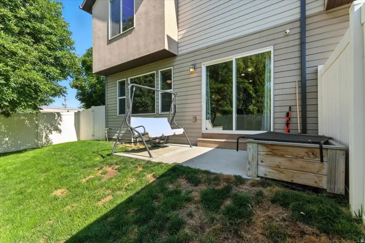 Sliding glass door entry to the patio