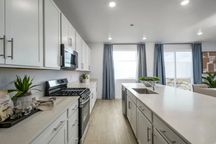 1859 W Golden Magic Ln #3204, Saratoga Springs, Utah 84045
