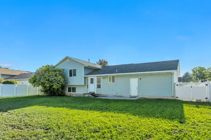 7481 S Red Heather Ln, West Jordan, Utah 84084
