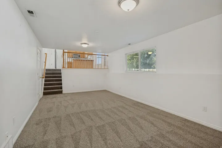 7481 S Red Heather Ln, West Jordan, Utah 84084