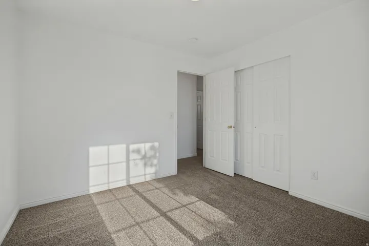 7481 S Red Heather Ln, West Jordan, Utah 84084