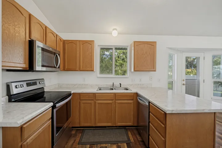 7481 S Red Heather Ln, West Jordan, Utah 84084