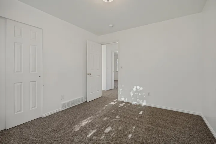 7481 S Red Heather Ln, West Jordan, Utah 84084