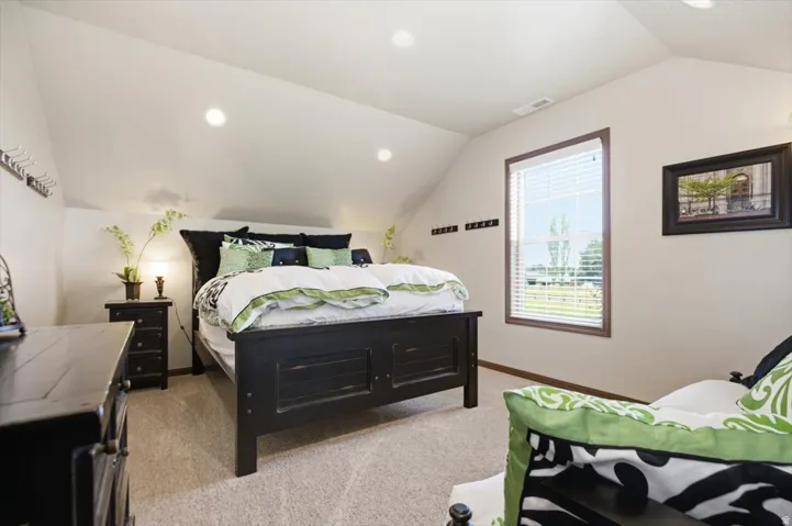Vaulted ceiling with recessed lighting