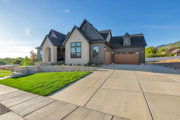 136 W Summerhill Ln, Centerville, Utah 84014