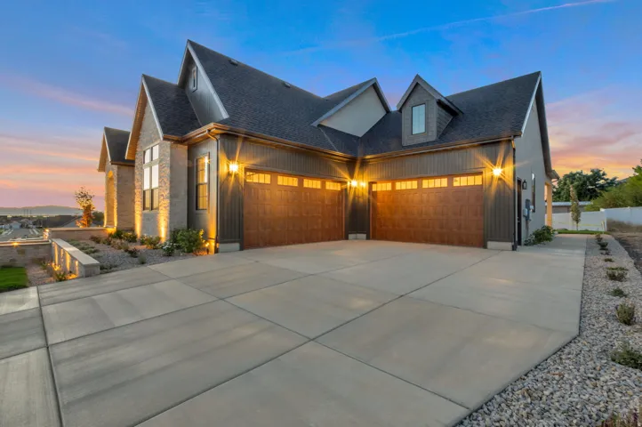 136 W Summerhill Ln, Centerville, Utah 84014
