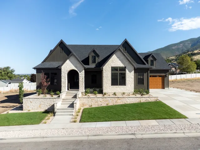 136 W Summerhill Ln, Centerville, Utah 84014