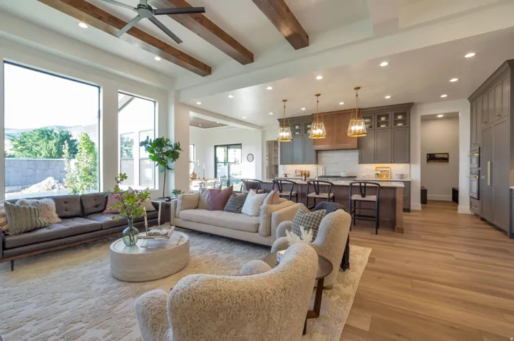 136 W Summerhill Ln, Centerville, Utah 84014