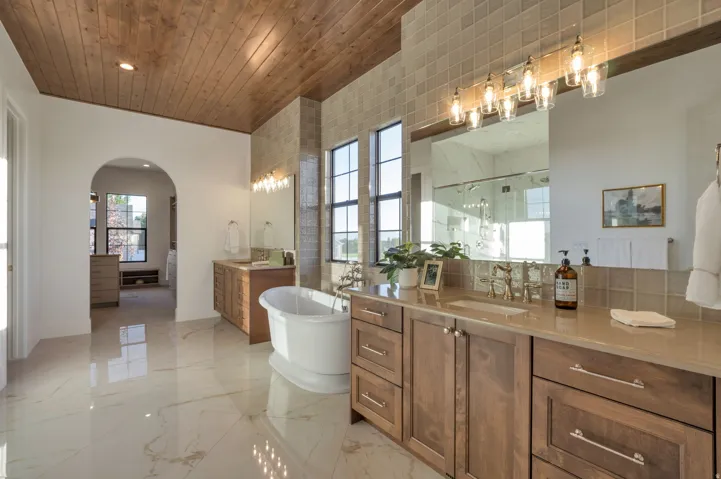 136 W Summerhill Ln, Centerville, Utah 84014