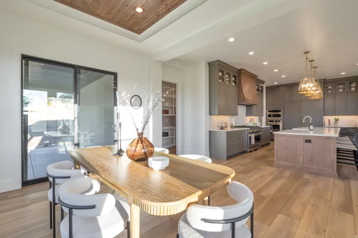 136 W Summerhill Ln, Centerville, Utah 84014