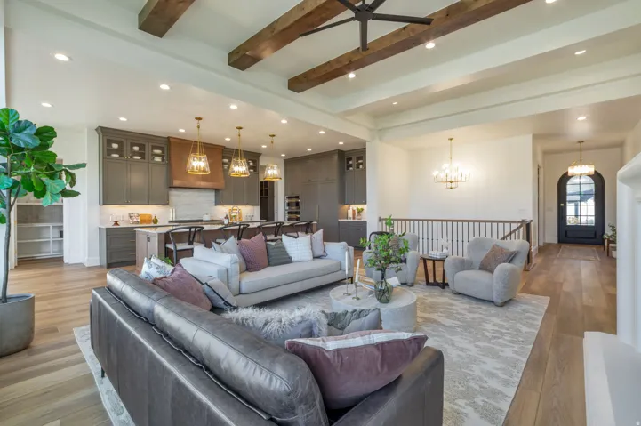 136 W Summerhill Ln, Centerville, Utah 84014