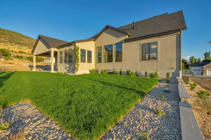 136 W Summerhill Ln, Centerville, Utah 84014