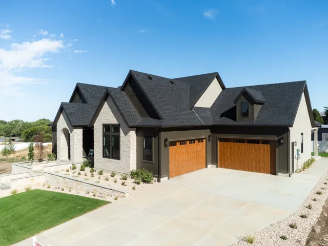 136 W Summerhill Ln, Centerville, Utah 84014