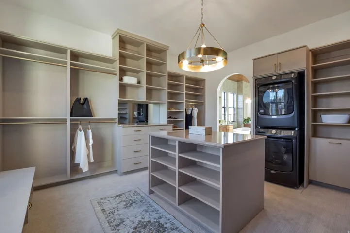 136 W Summerhill Ln, Centerville, Utah 84014