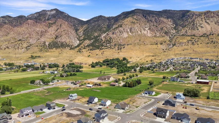 Mountain backdrop with developed residential areas