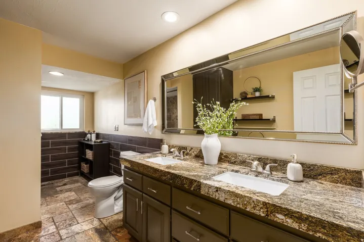 4221 S Fortuna Way, Salt Lake City, Utah 84124