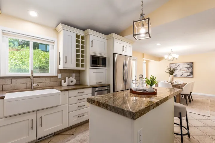 4221 S Fortuna Way, Salt Lake City, Utah 84124