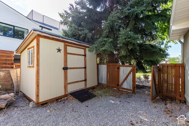 4221 S Fortuna Way, Salt Lake City, Utah 84124
