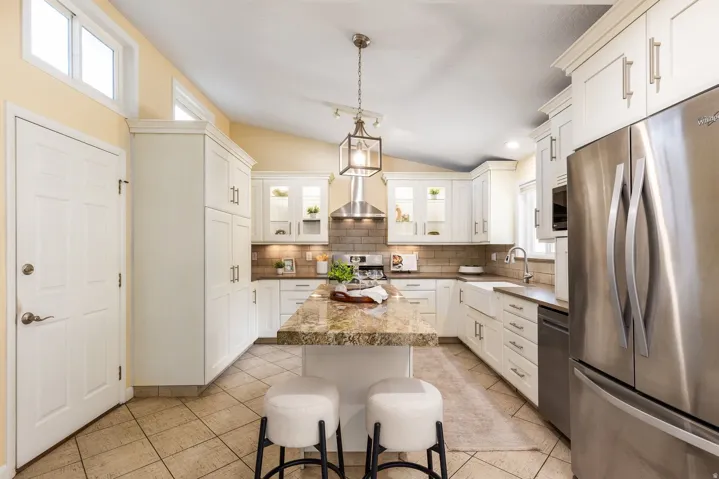 4221 S Fortuna Way, Salt Lake City, Utah 84124
