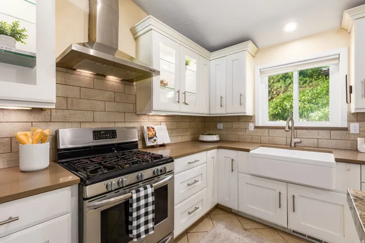 4221 S Fortuna Way, Salt Lake City, Utah 84124