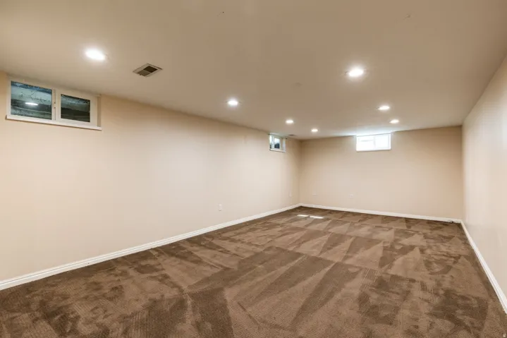 4221 S Fortuna Way, Salt Lake City, Utah 84124