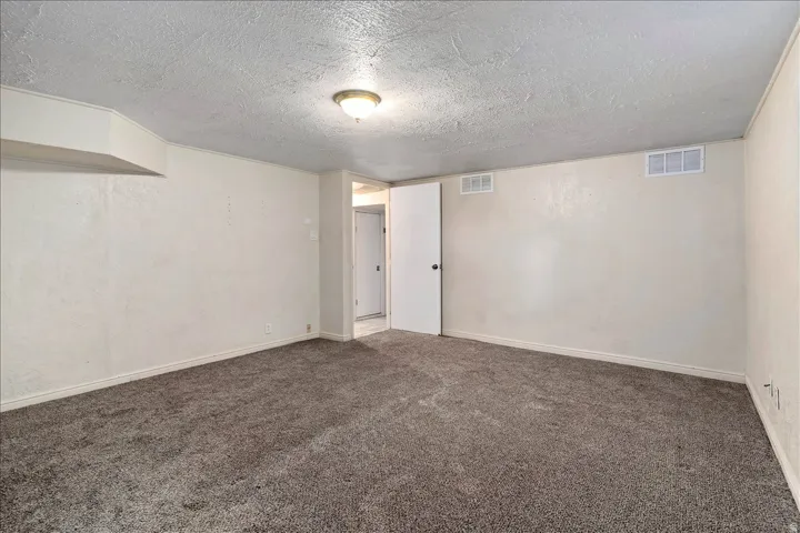 15 E Sylvia Dr, South Ogden, Utah 84405