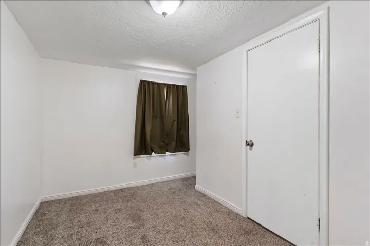 15 E Sylvia Dr, South Ogden, Utah 84405