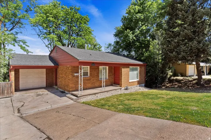 15 E Sylvia Dr, South Ogden, Utah 84405
