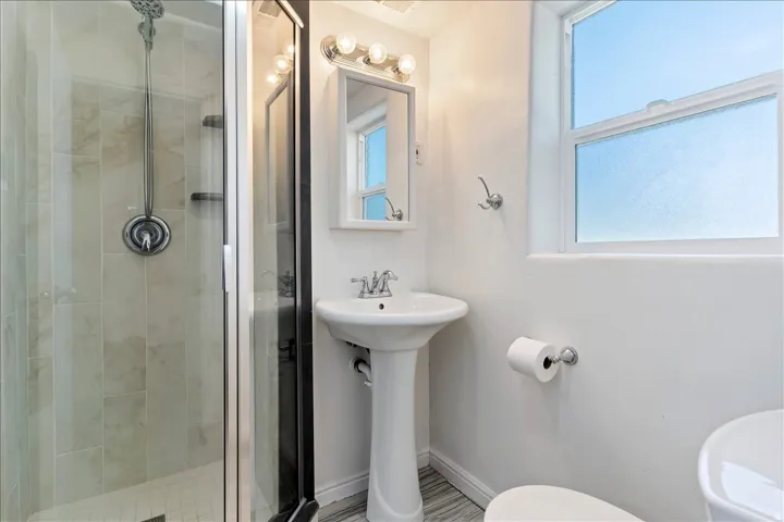 15 E Sylvia Dr, South Ogden, Utah 84405